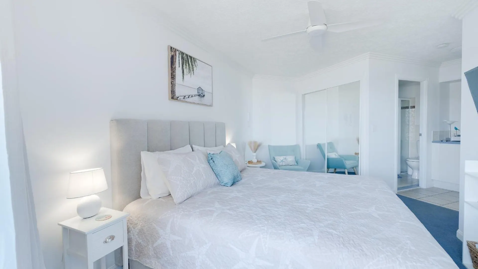 Stunning 2-Br Waterfront Apartment In Palm Beach! Gold Coast 0*,  Australia